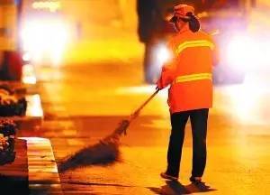 褪去塵埃，綻放光華 廈門環衛工夫妻的華麗變身